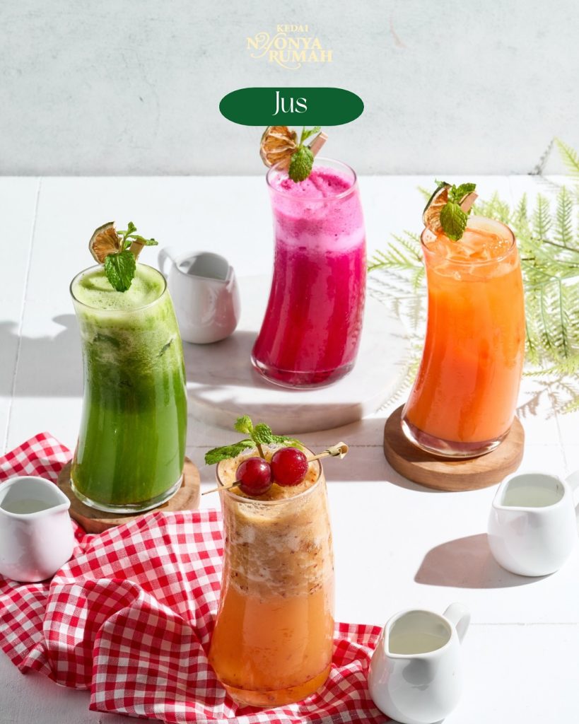 At Kedai Nyonya Rumah